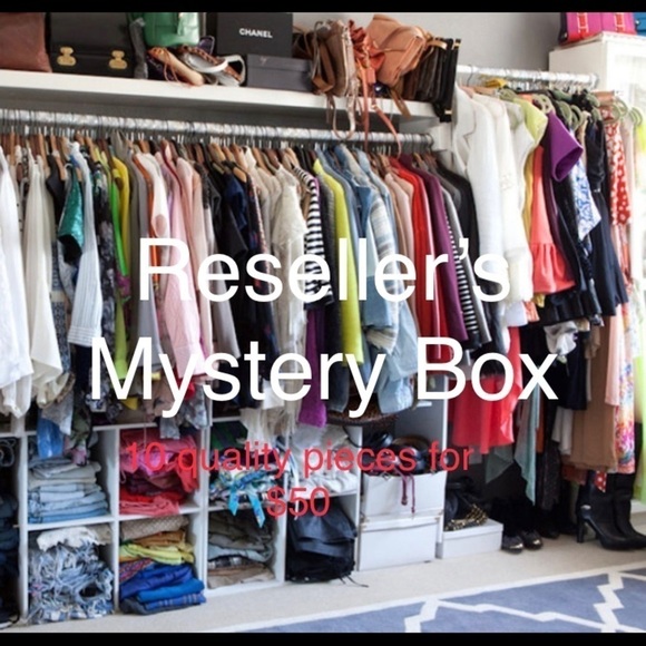 Reseller’s box - Picture 2 of 3